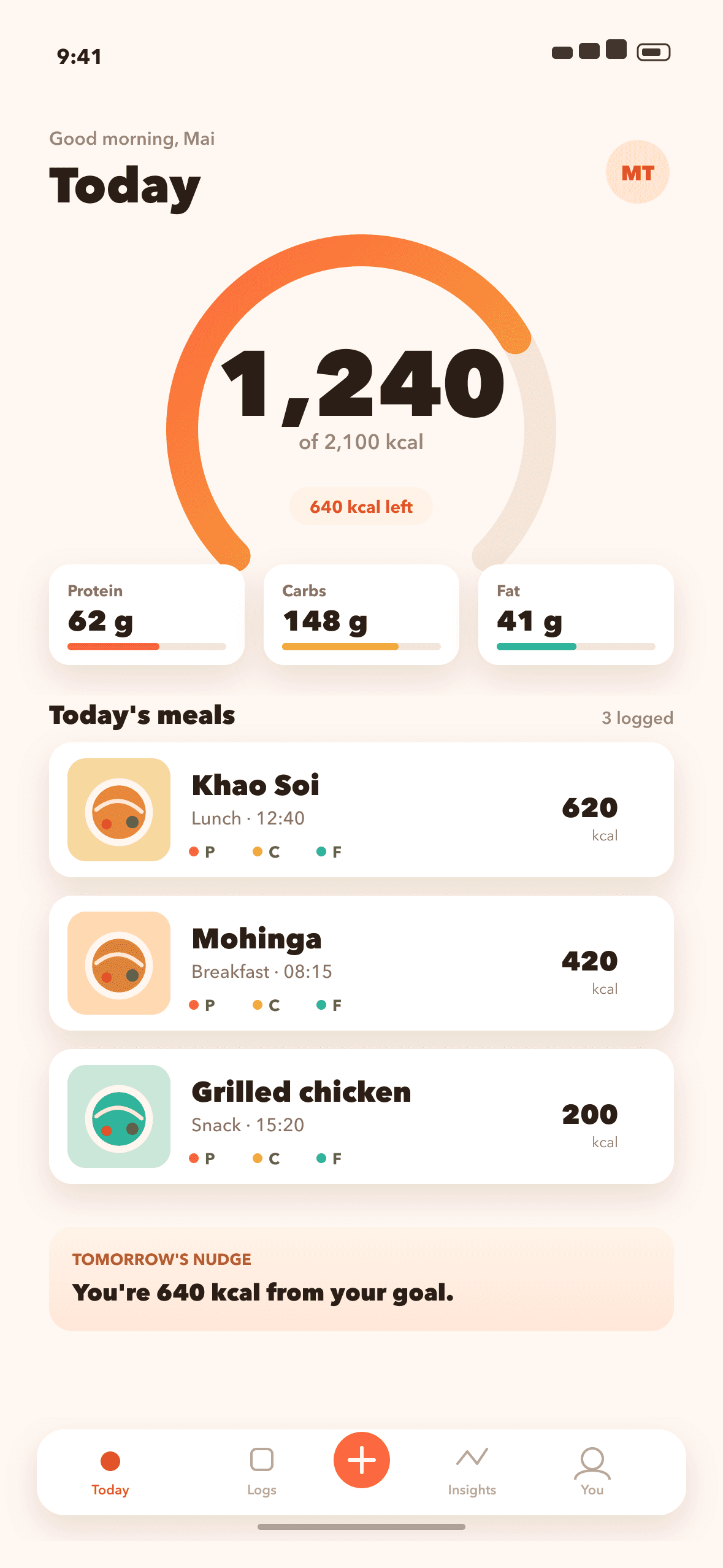 Aharn app dashboard showing a 270-degree calorie gauge, macro cards and three logged meals